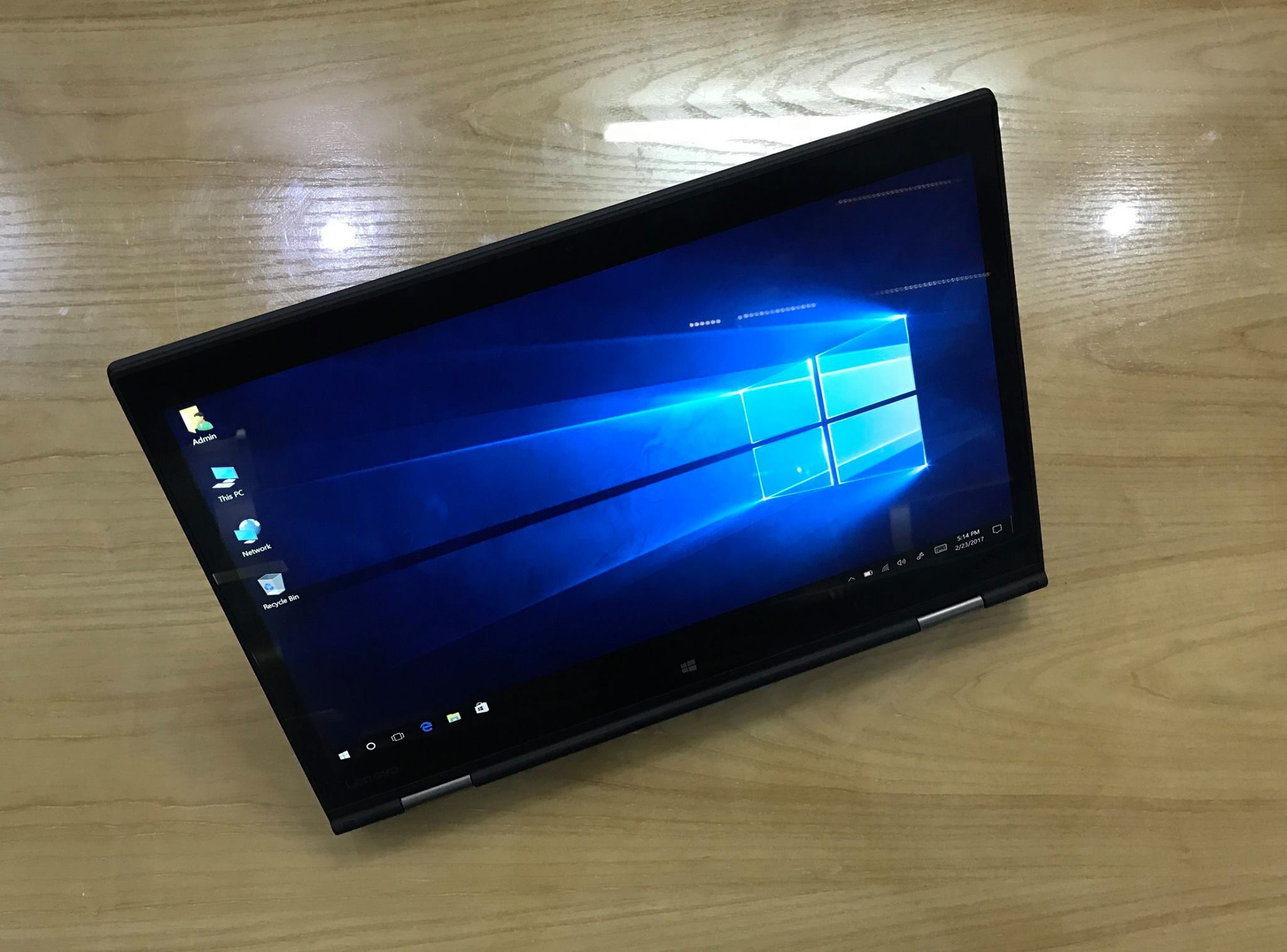 Lenovo ThinkPad X1 Yoga-3.jpg